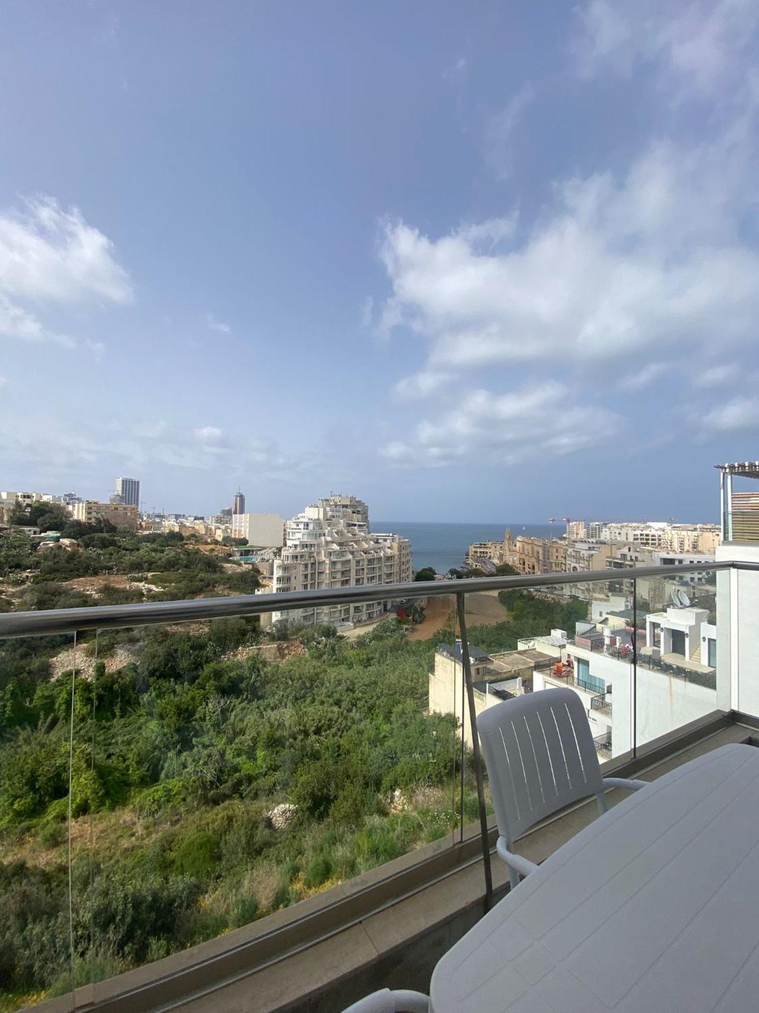 Spectacular Distant Seaview Apt Sliema Extérieur photo