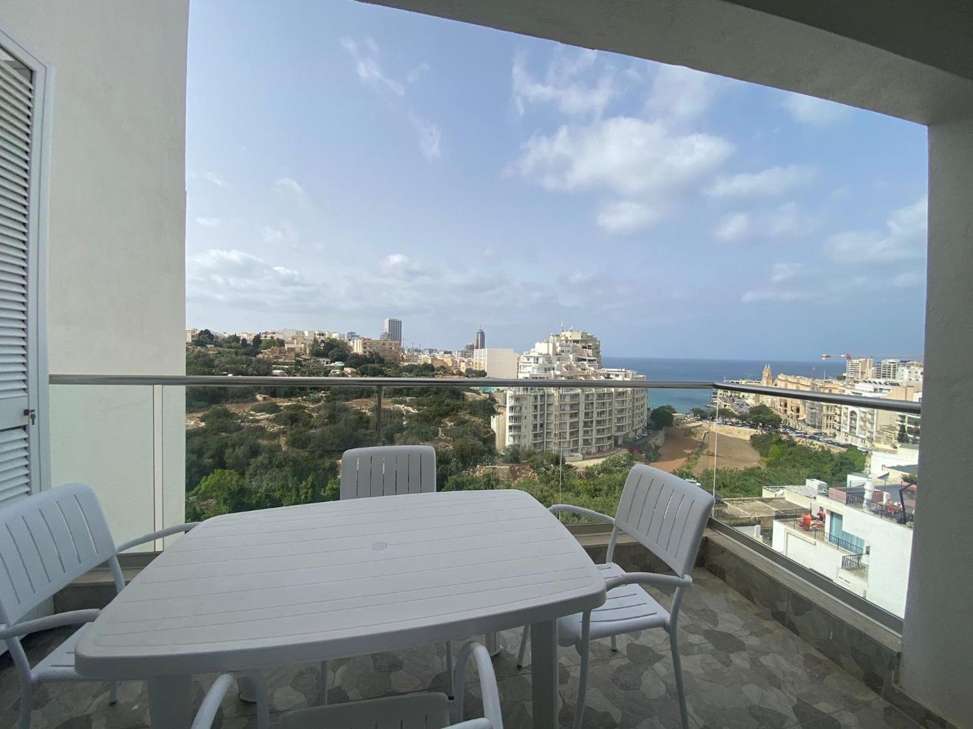 Spectacular Distant Seaview Apt Sliema Extérieur photo
